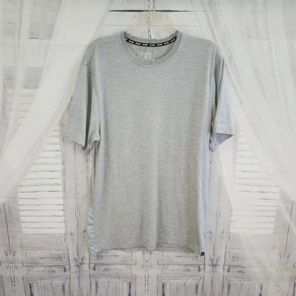 2(X)IST Crewneck T-Shirt - Picture 1 of 2